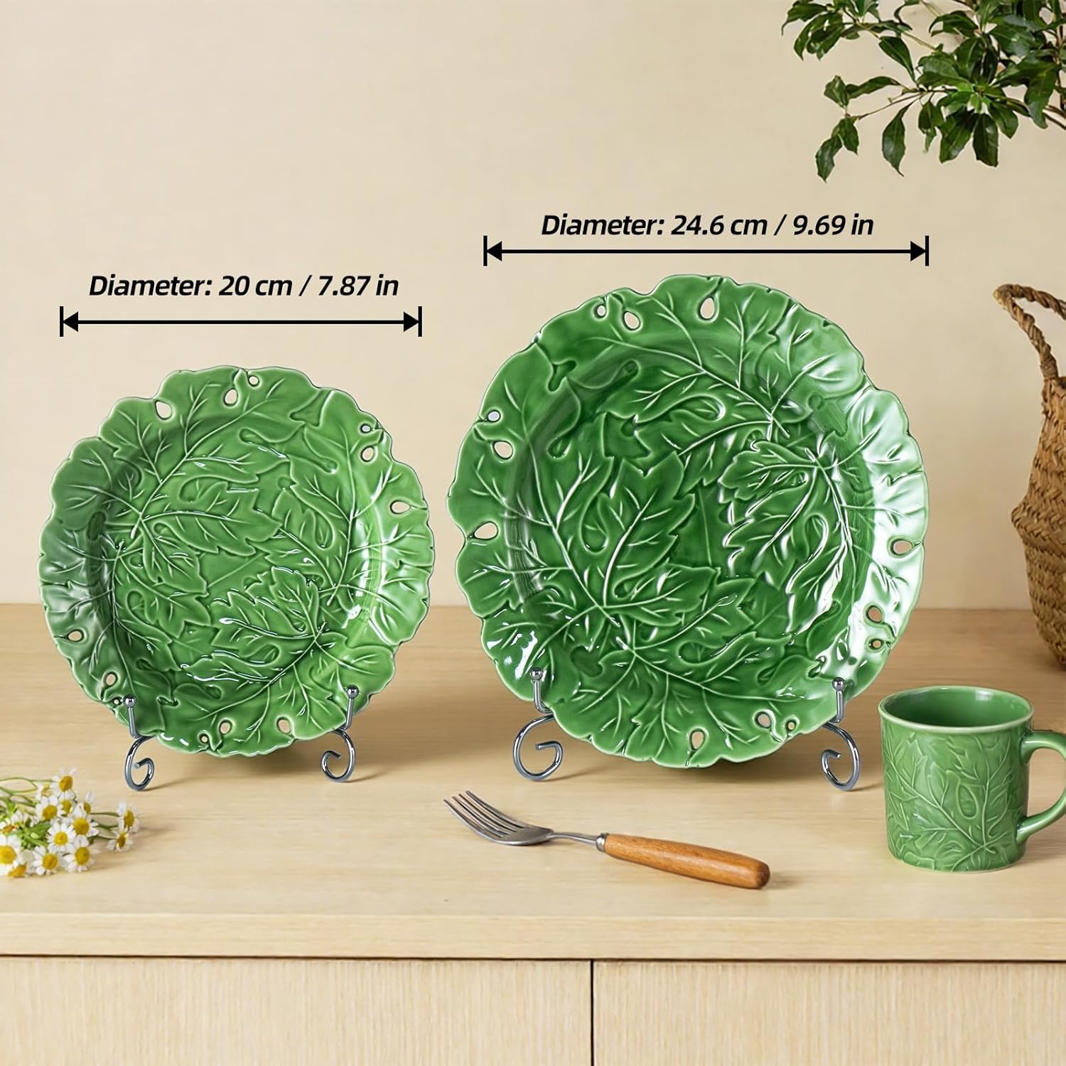 KAMMAK ceramic decorative plates set of 2 - vintage porcelain plates with 3D design and display stand