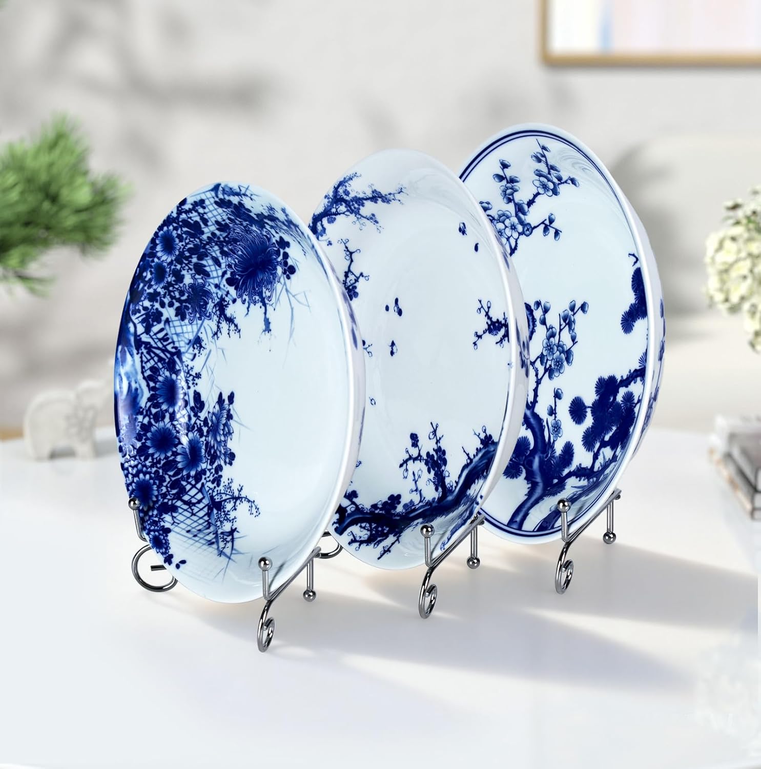 KAMMAK white and blue decorative plate - detail image 1