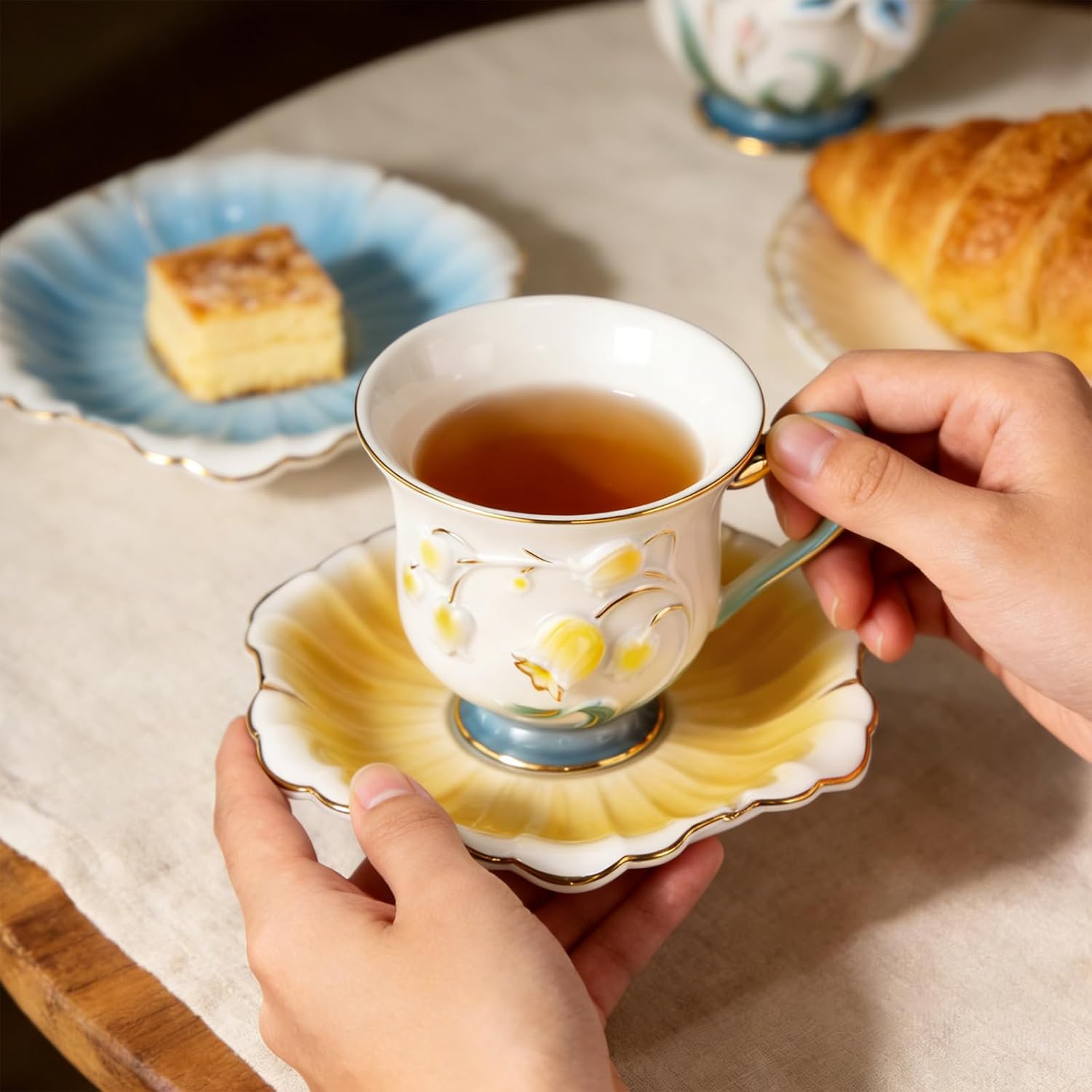 KAMMAK tea cup and saucer set detail image 4