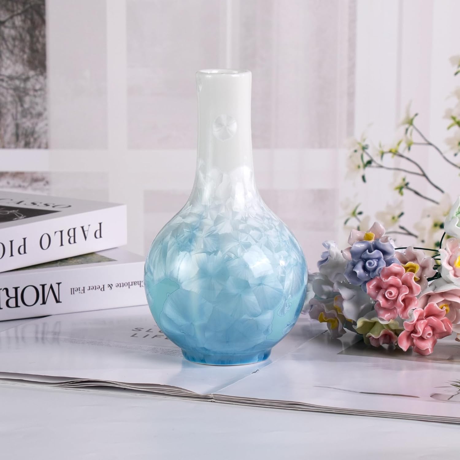 KAMMAK modern ceramic vase detail image 4