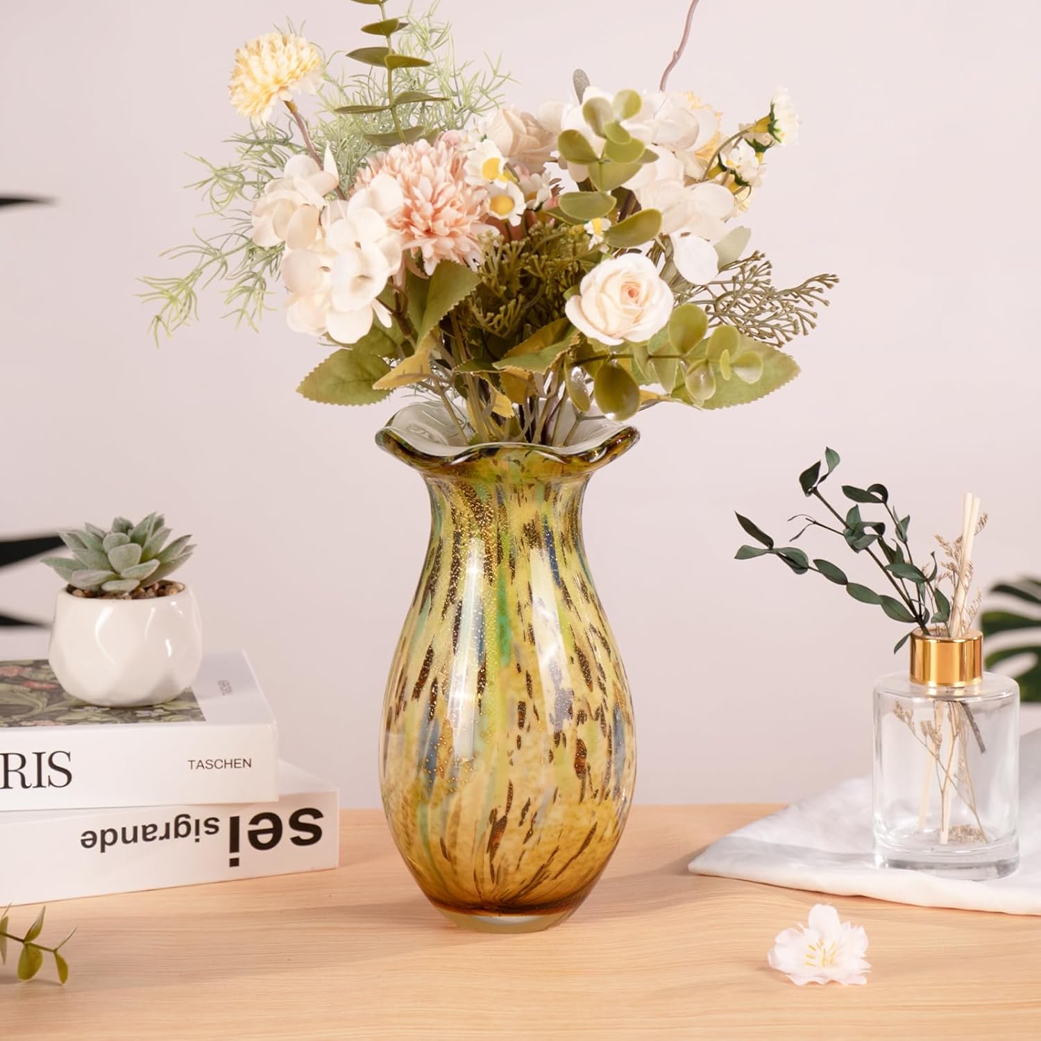 KAMMAK colorful glass vase detail image 1