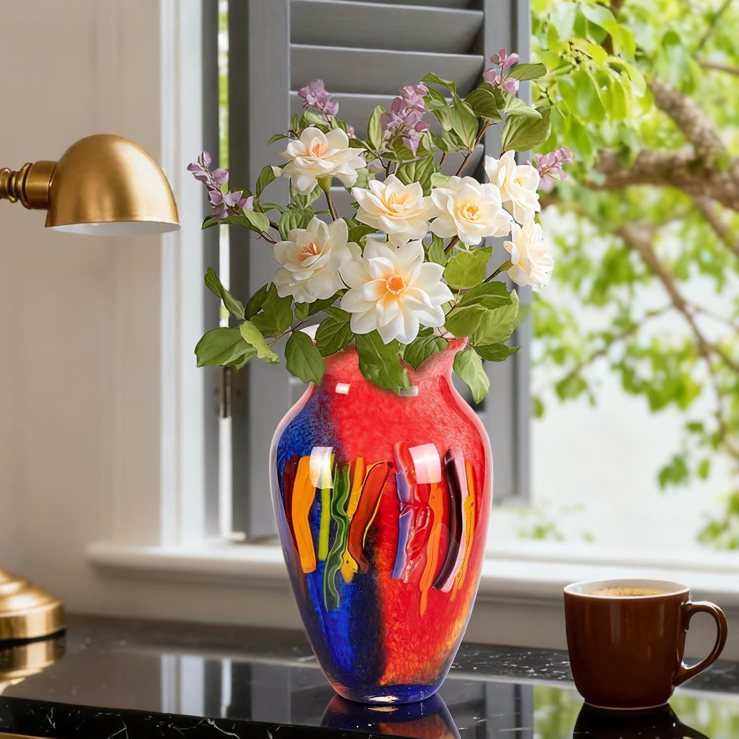 KAMMAK blue and red glass vase detail image 1