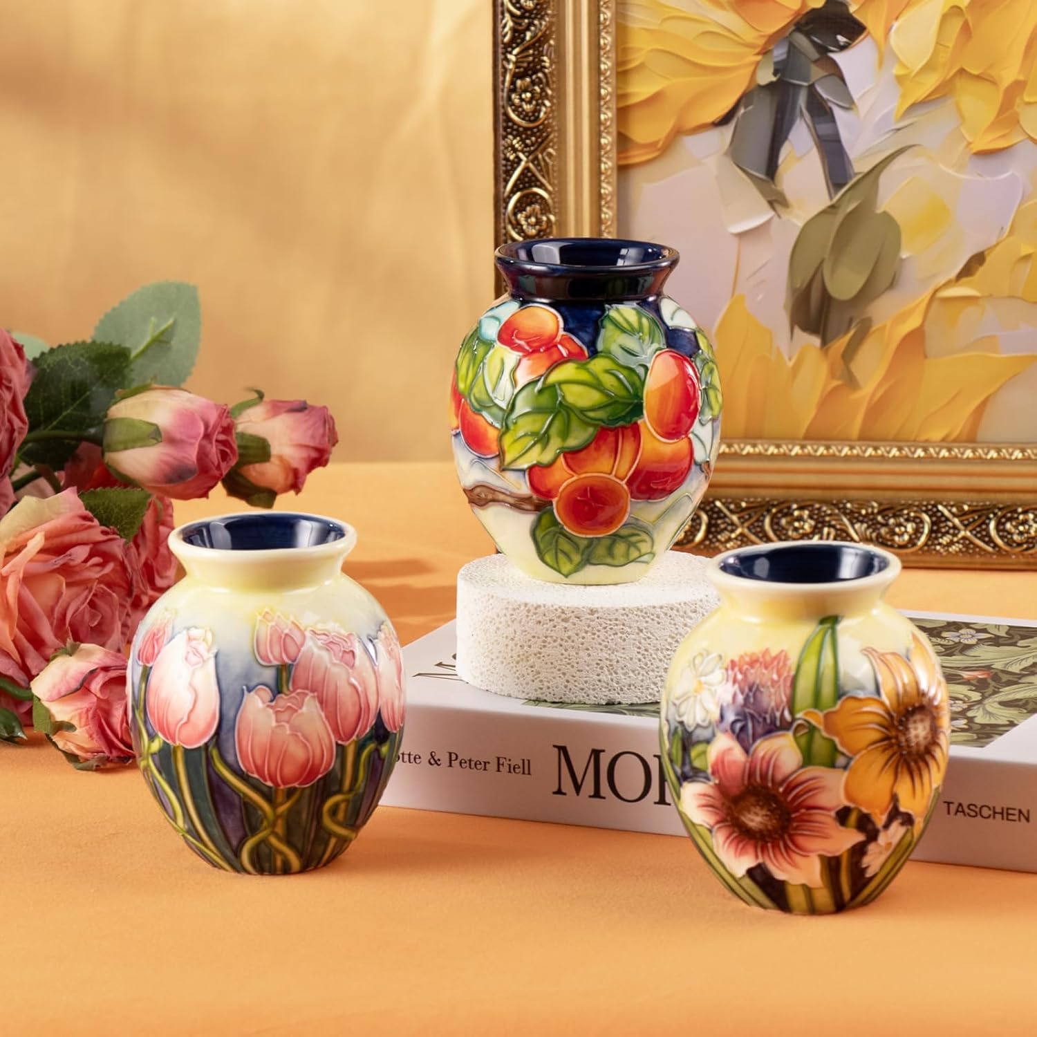 KAMMAK ceramic vase detail image 1