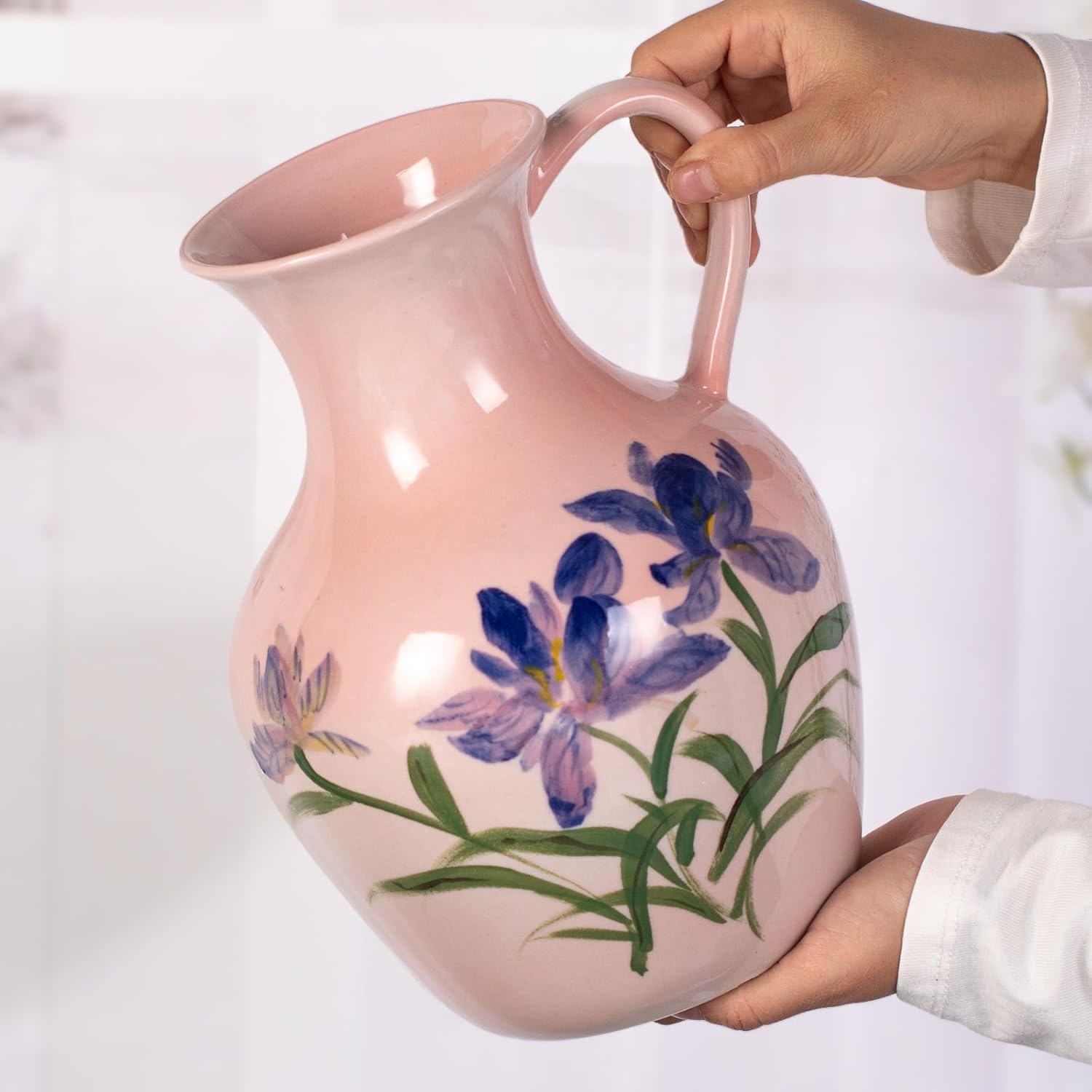 KAMMAK ceramic vase detail image 2