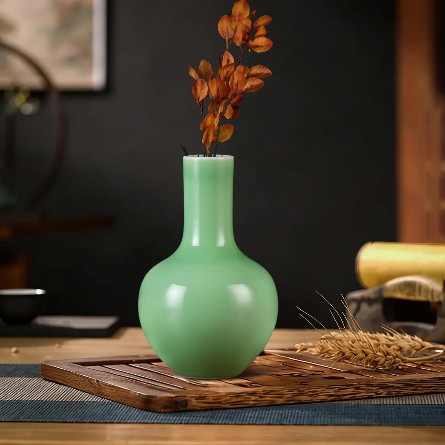 KAMMAK ceramic vase detail image 4