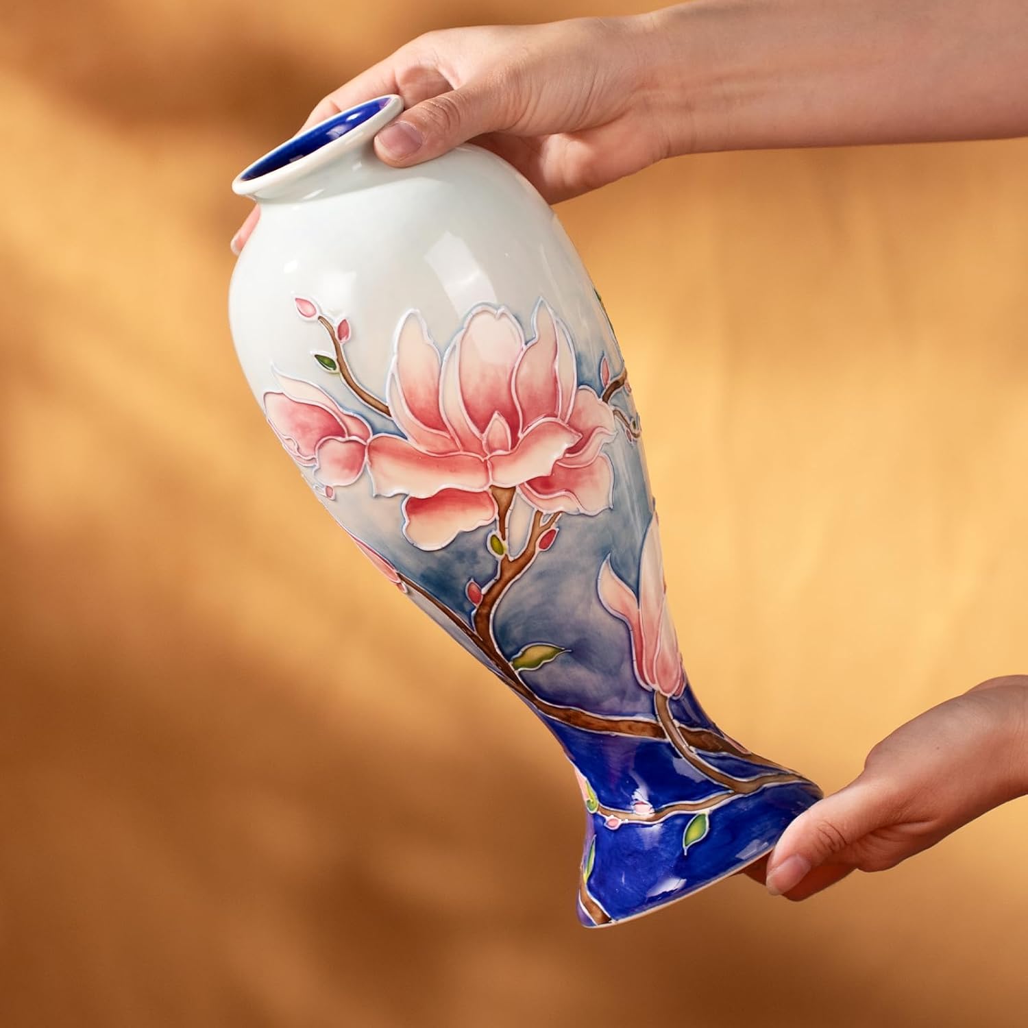 KAMMAK hand-painted ceramic vase - detail image 4