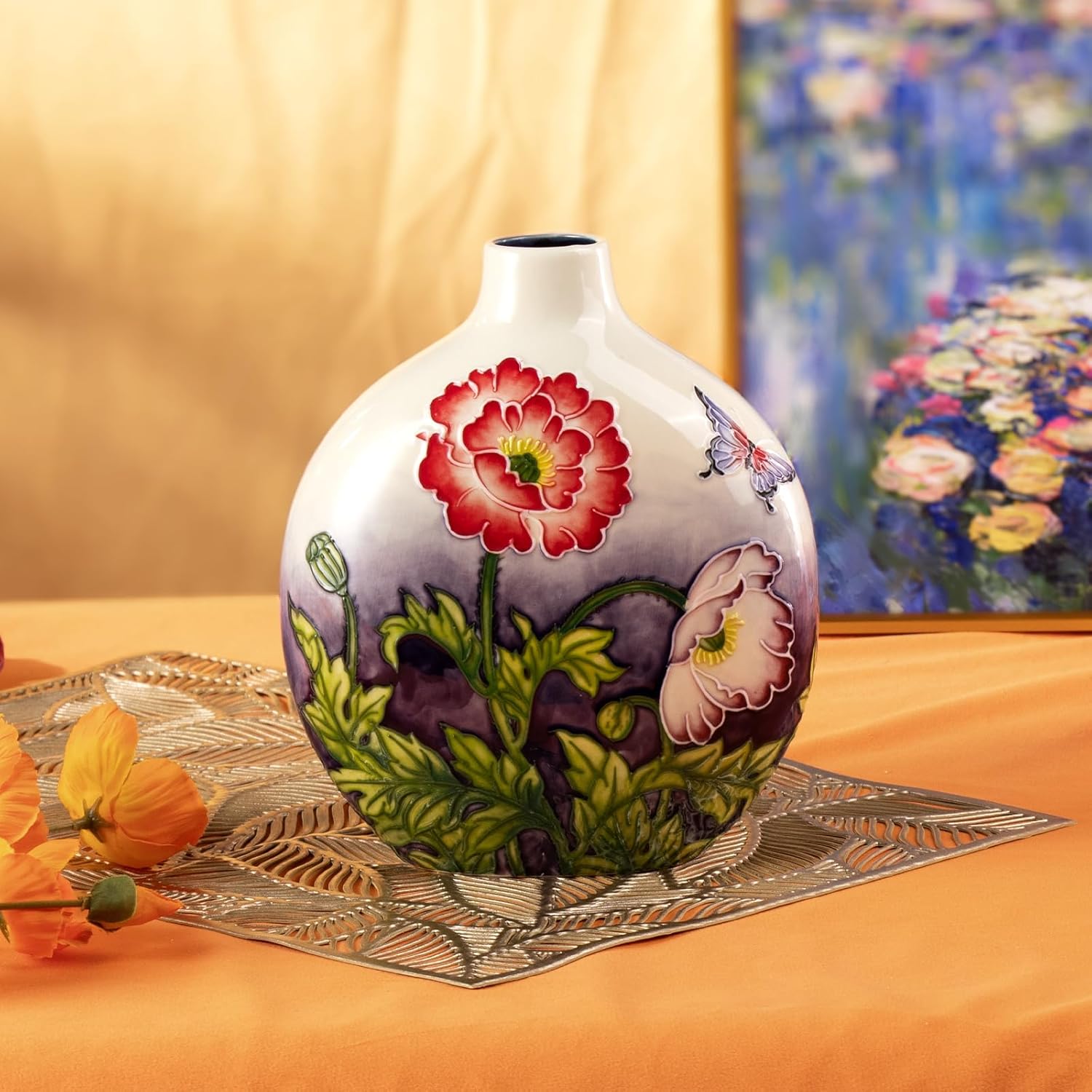 KAMMAK hand-painted ceramic vase - detail image 1