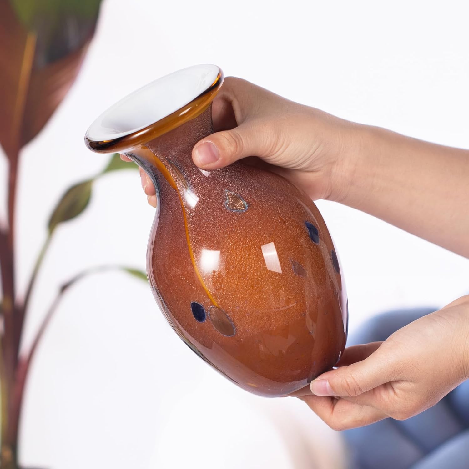 KAMMAK colored glass vase - detail image 2