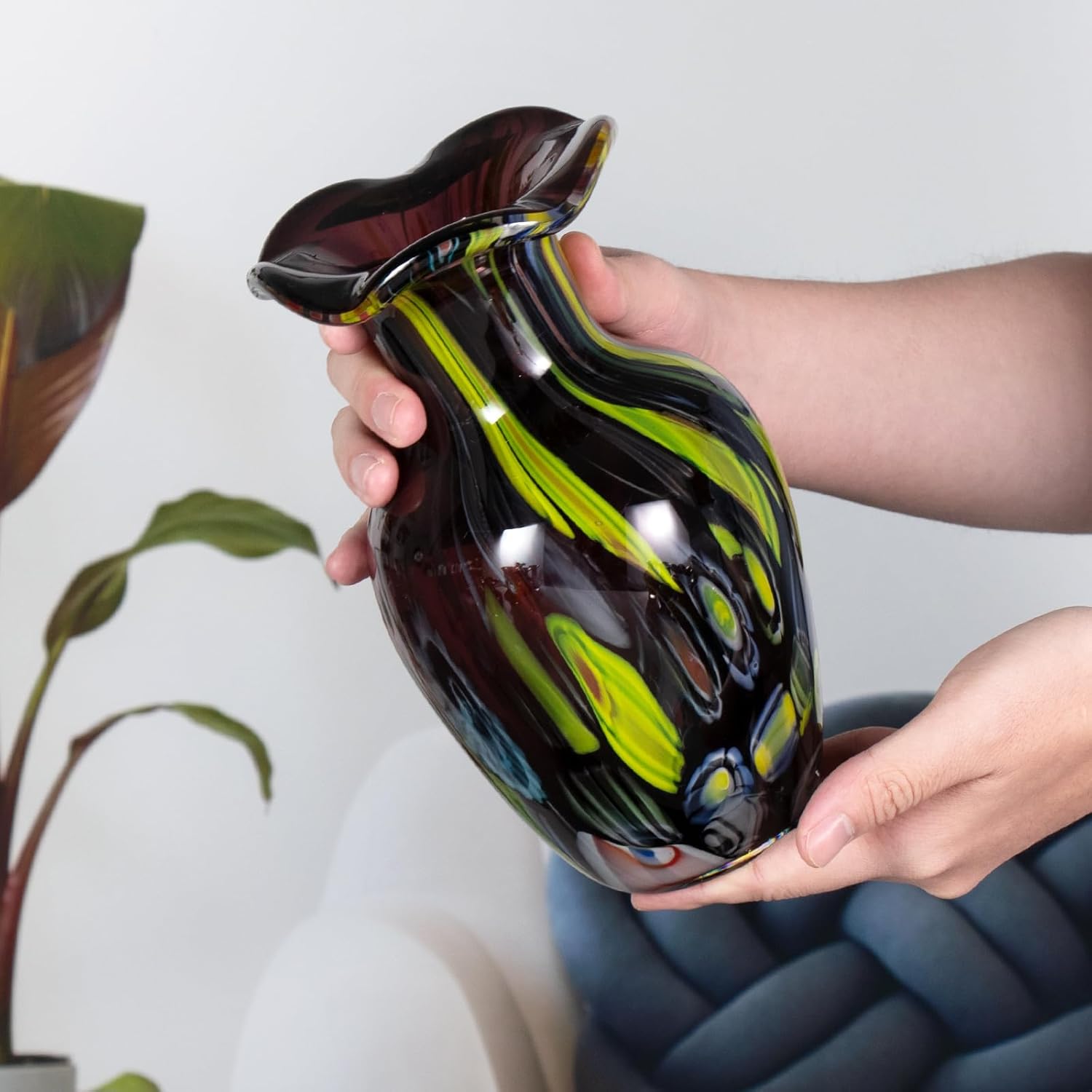 KAMMAK colorful glass vase detail image 4