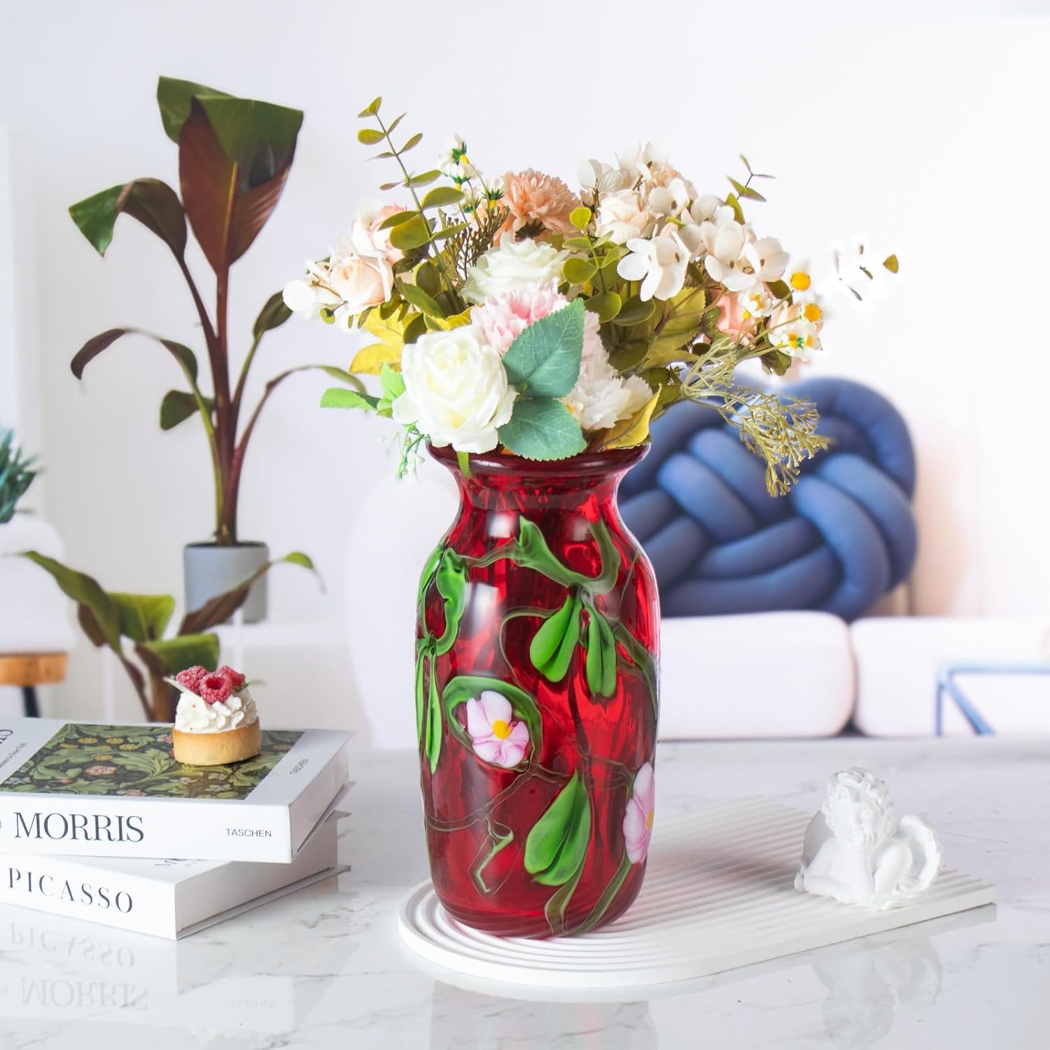 KAMMAK colored glass vase detail image 2