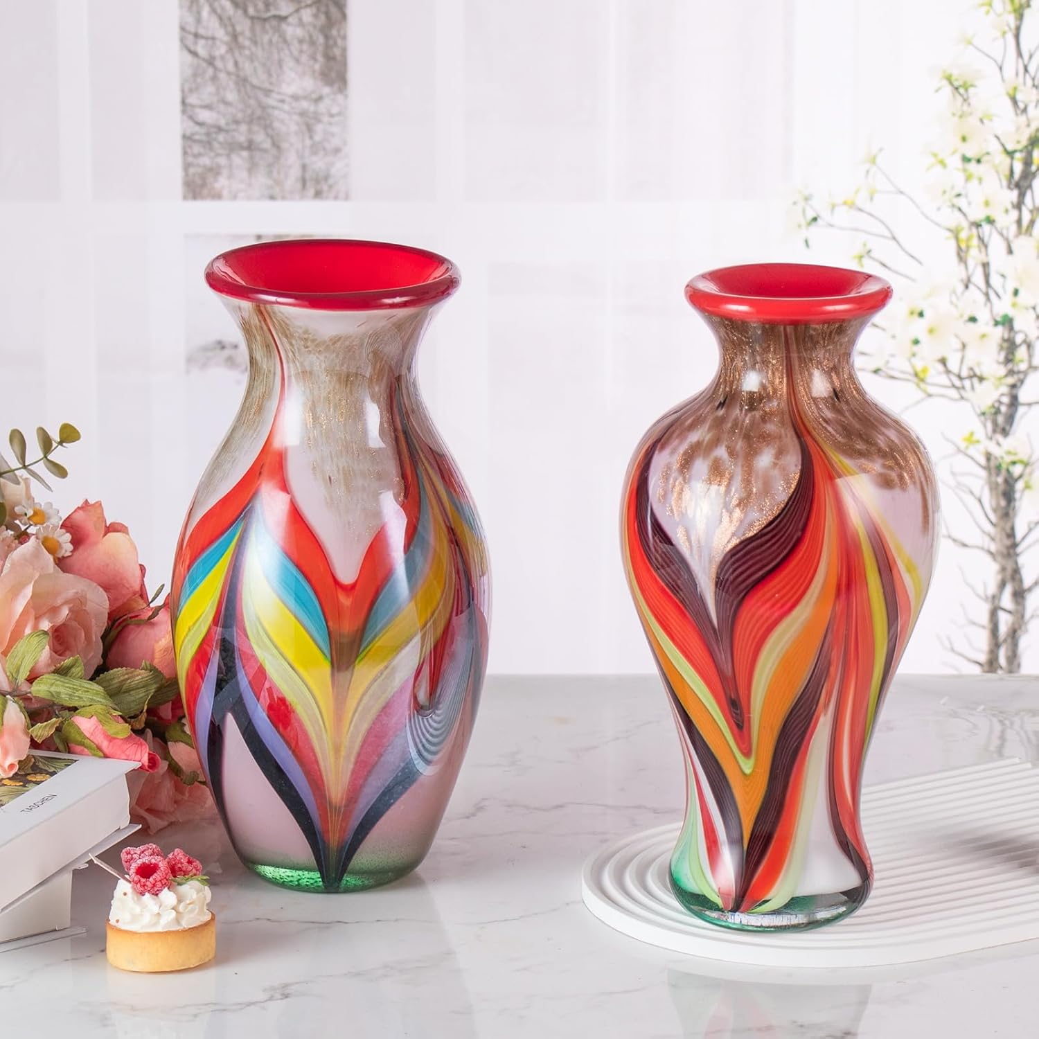 KAMMAK colored glass vase detail image 1