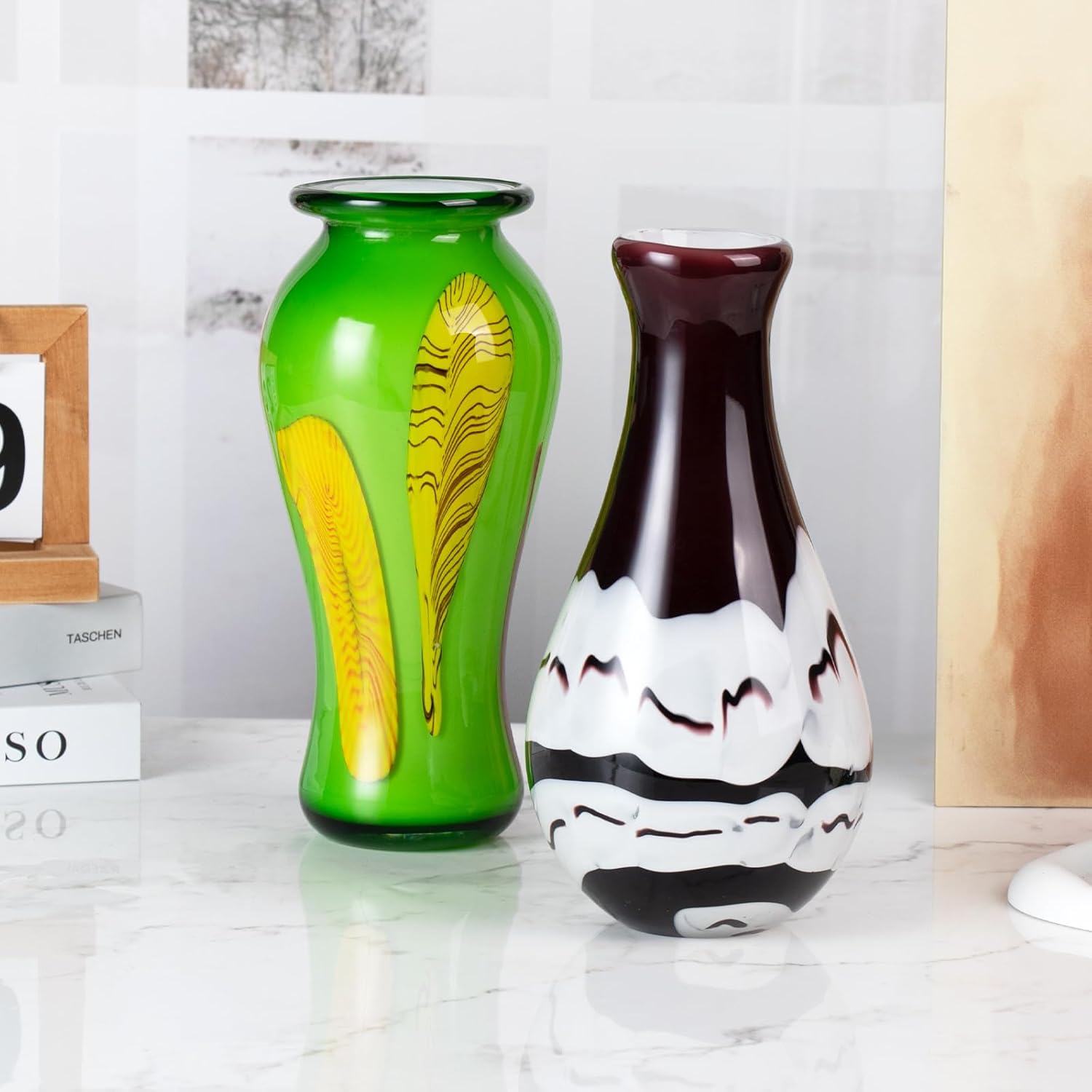 KAMMAK colored glass vase detail image 1