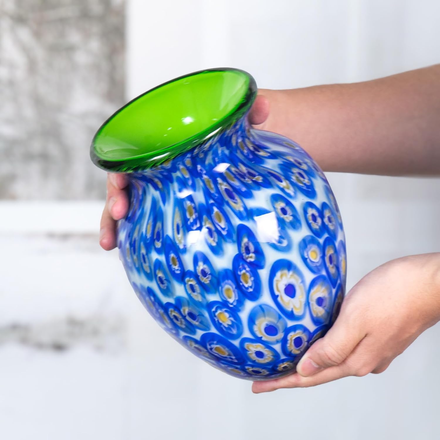 KAMMAK colored glass vase - detail image 4