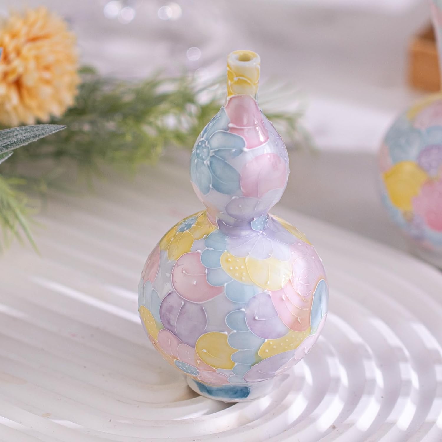 KAMMAK ceramic vase detail image 4
