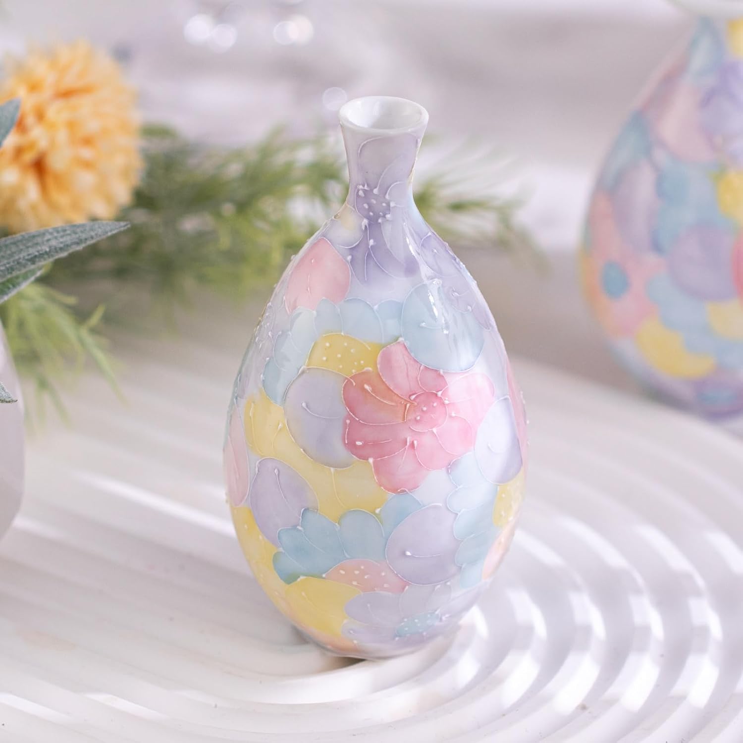 KAMMAK colored ceramic vase - decorative detail image 4
