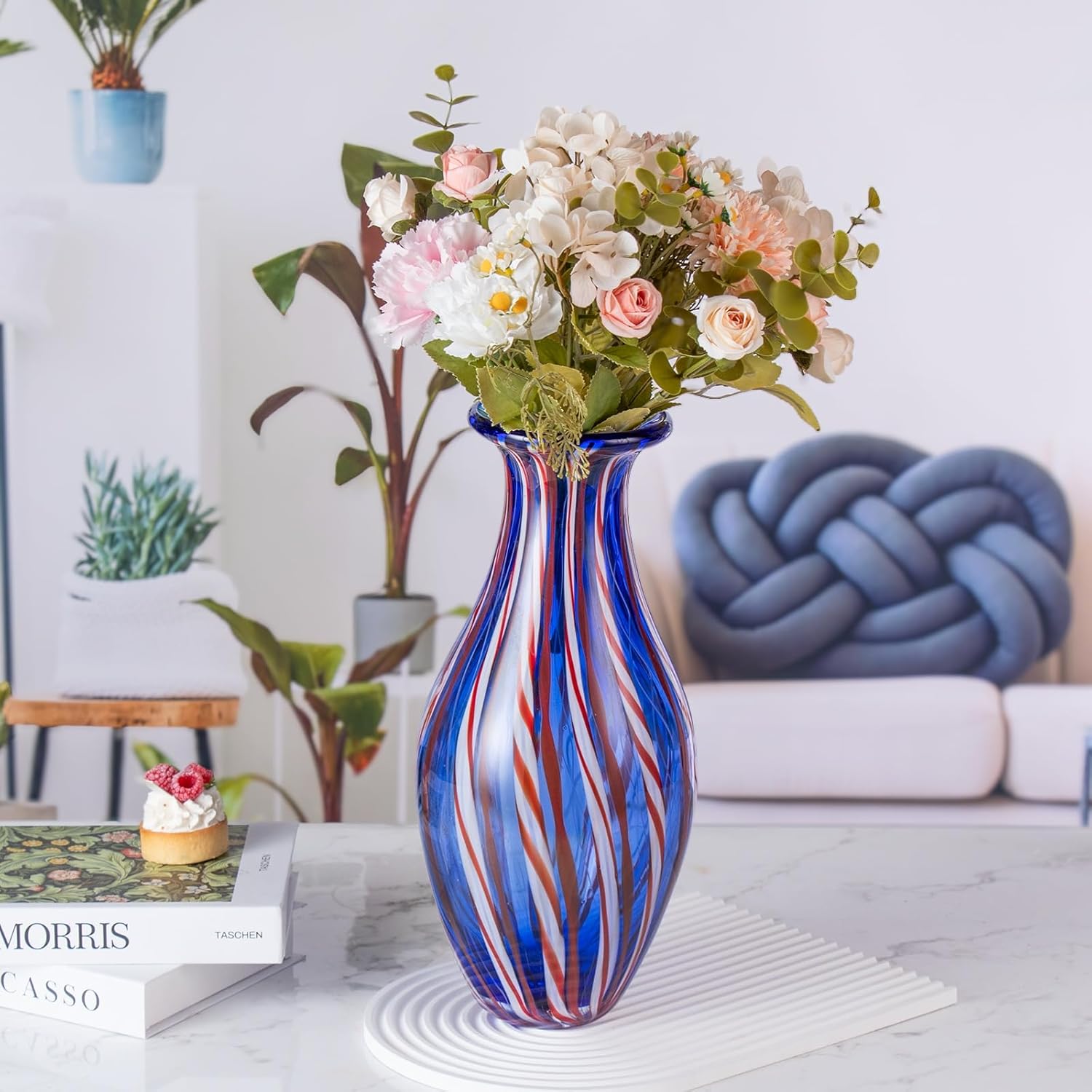 KAMMAK colored glass vase - detail image 2