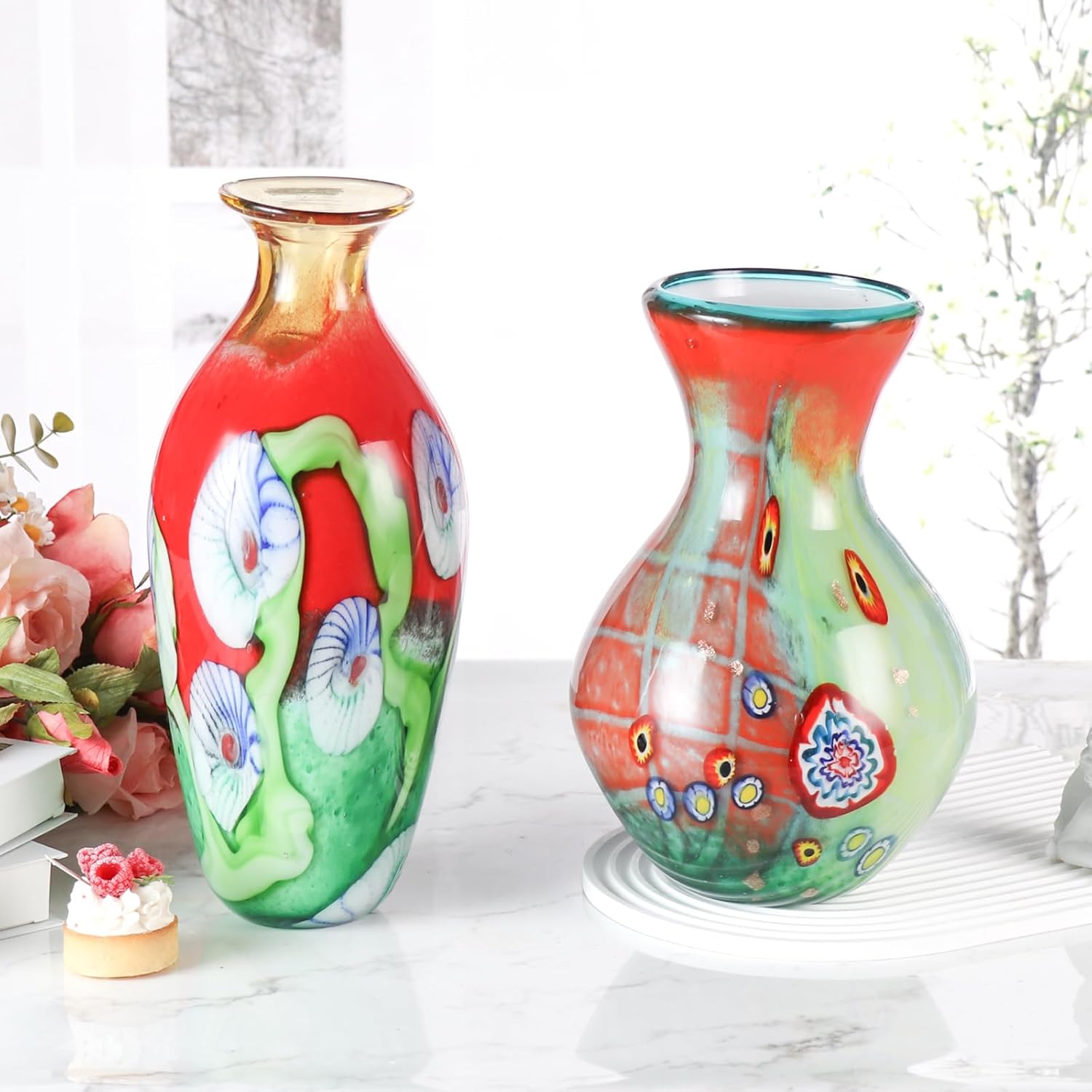 KAMMAK colored glass vase detail image 1
