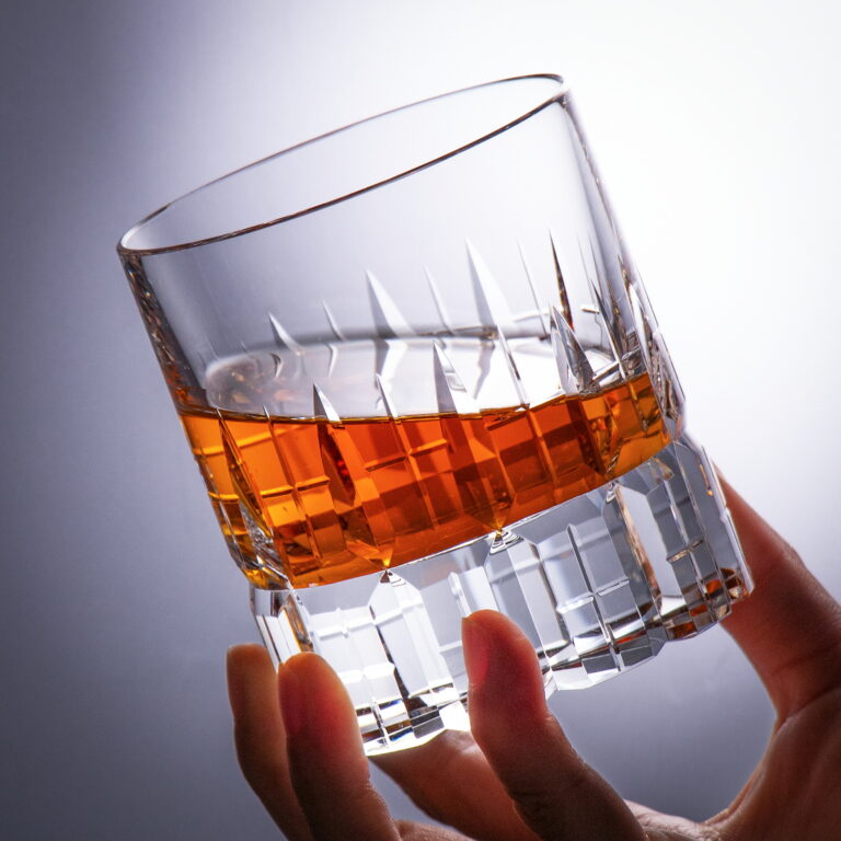 Crystal Whiskey Glasses Set of 2, Luxury 7.78oz Old Fashioned – detail view 2