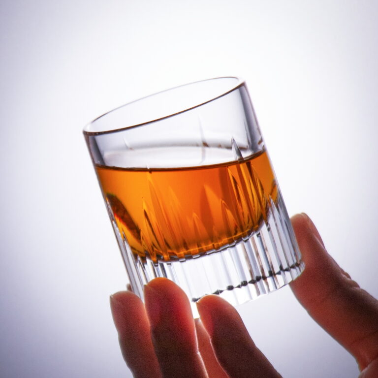 Crystal Whiskey Glasses Set of 2, Luxury 2.03oz Old Fashioned – detail view 2