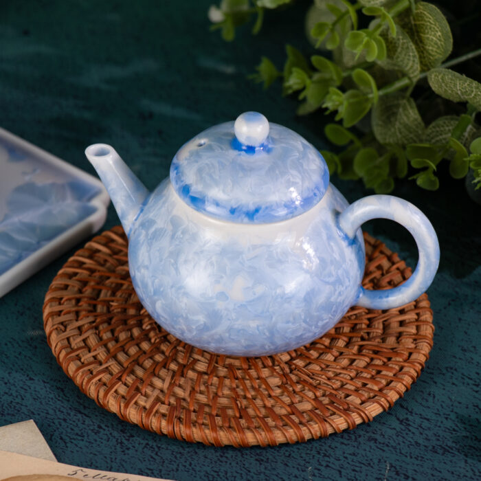 Chinese Gong Fu Tea Set Porcelain Tea Pot and Tea Cups Set - Image 5