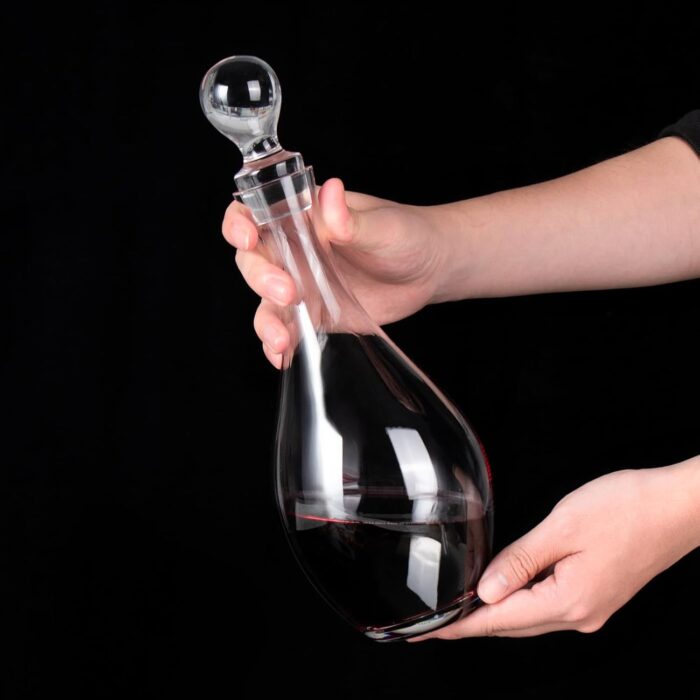 Crystal Wine Decanter, 1600ml Glass Decanter with Stopper, Lead-Free Elegant Red Wine Carafe, Unique Wine Aerator for Bar, Party, Anniversary, Home, Banquet, Idea Gift for Men...