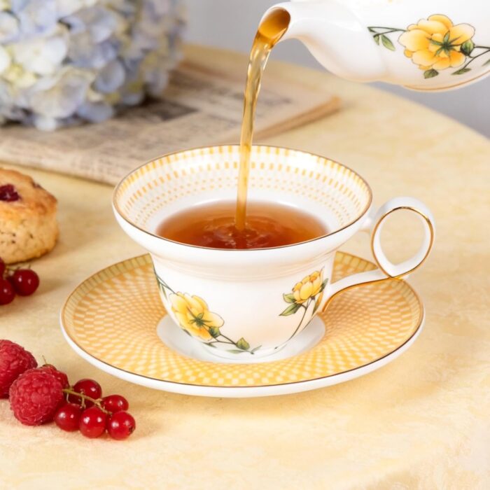 KAMMAK Ceramic Coffee Cups Saucers Set of 2, Porcelain Espresso Cups with Saucers, 5.92 oz Handmade Elegant Bone China Tea Cup, Ceramic Floral Pattern Demitasse for Latte,...