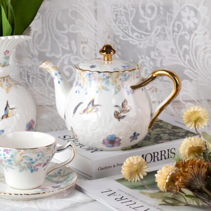 KAMMAK Teapot with Handle, Vintage Porcelain Tea Pot with Gold Trim, Blooming & Loose Leaf Teapot, Festive Holiday Serveware, Gifts for Women, Colorful - 37 oz