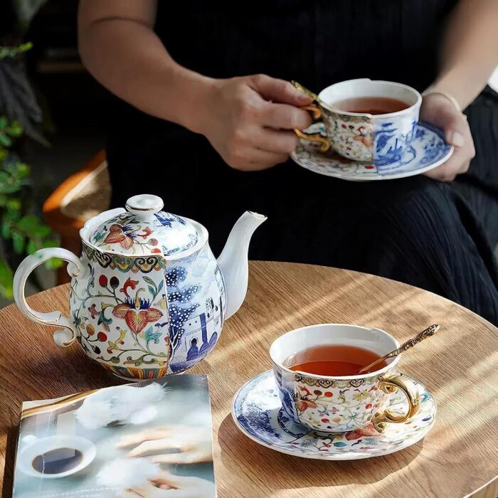 KAMMAK Teapot with Handle, Vintage Porcelain Tea Pot with Gold Trim, Blooming & Loose Leaf Teapot, Festive Holiday Serveware, Gifts for Women, Doucai - 32 oz