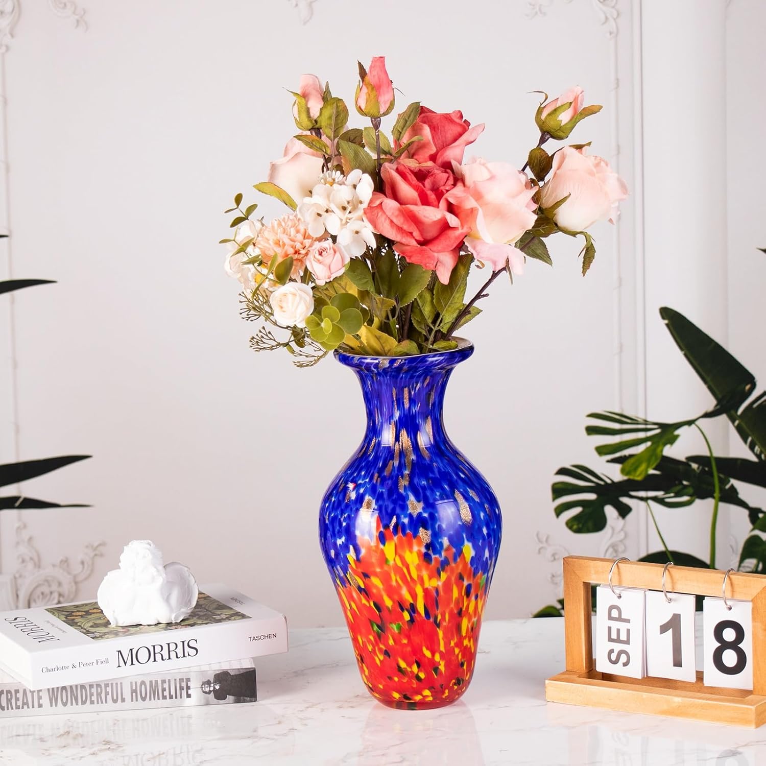 KAMMAK colored glass vase - detail image 3