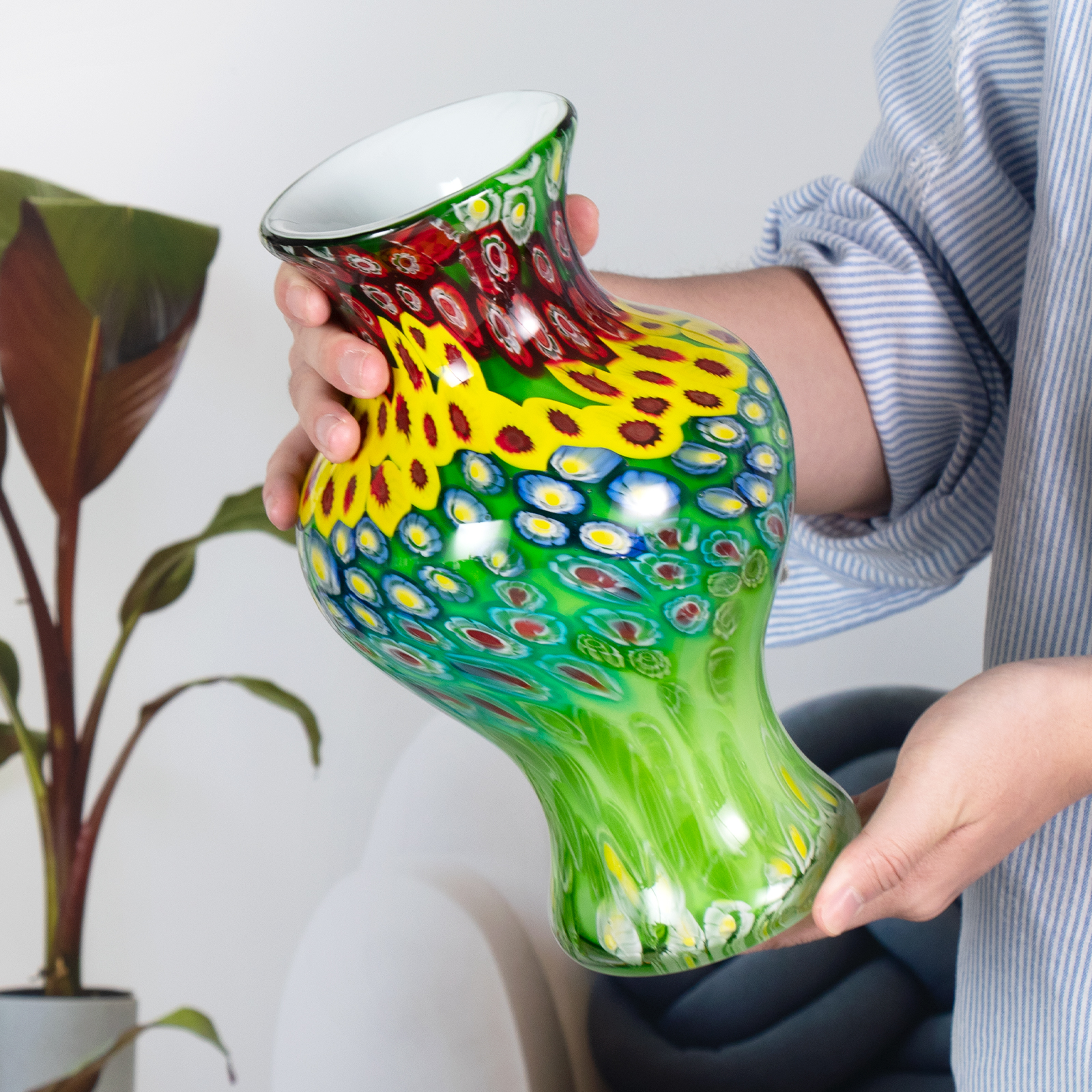 KAMMAK 8HPFH02117 glass vase detail image 4 in product description