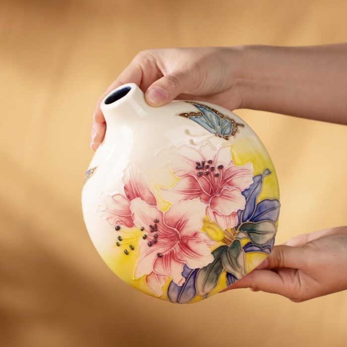 KAMMAK Colored Ceramic Vase, Beautiful Hand-Painted Decorative Vase, Modern Art Porcelain Vase for Flower Mantle Dining Table Centerpiece, Entryway Living Room Wedding...