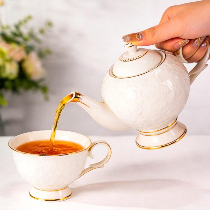 KAMMAK Teapot with Handle, Vintage Porcelain Tea Pot with Gold Trim, Blooming & Loose Leaf Teapot, Festive Holiday Serveware, Gifts for Women, Rose - 37 oz