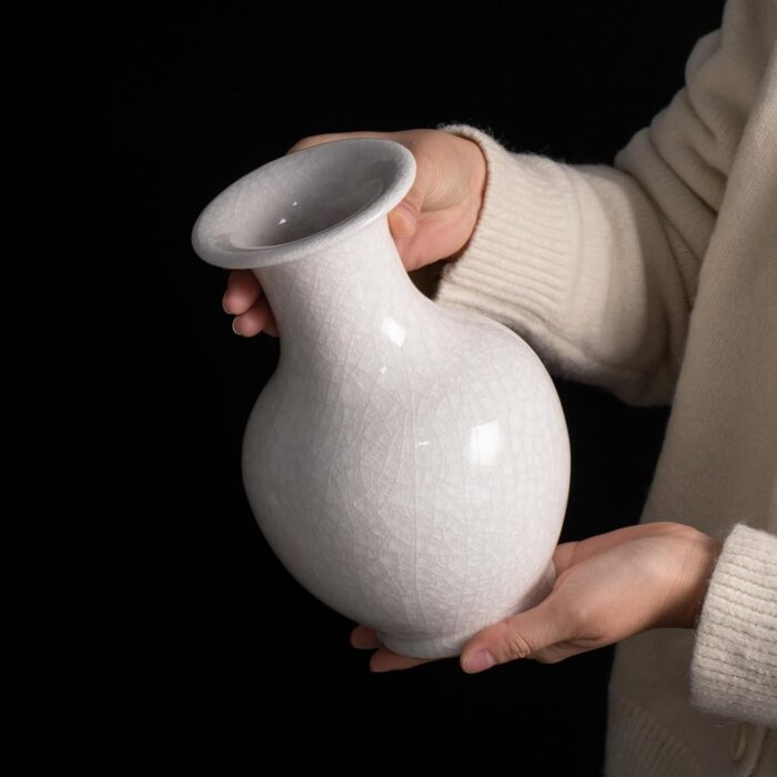 Colored Ceramic Vase, Beautiful Hand-Painted Decorative Vase, Modern Art Porcelain Vase for Flower Mantle Dining Table Centerpiece, Entryway Living Room Wedding Decoration（DSH15）
