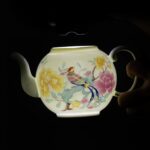 KAMMAK Teapot with Teapot Warmer, 11.8oz Porcelain Tea Pot with Gold Trim, Small Tea Pot with Handle, Blooming & Loose Leaf Teapot, Festive Holiday Serveware, Gifts for Women