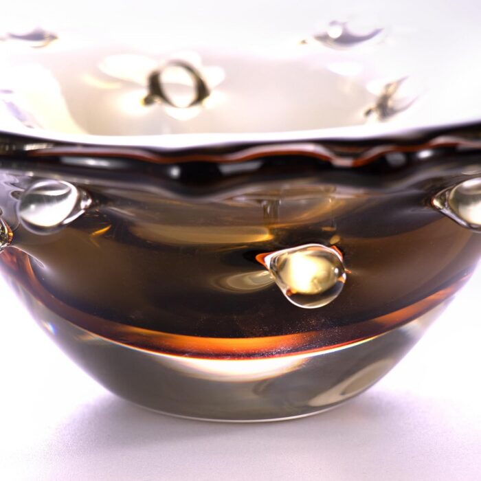 KAMMAK Glass Fruit Bowl, Luxury Centerpiece Glass Bowl, Hand Blown Decorative Dessert Plate, Green Aesthetic Counter Decor, Colored Modern Art Serving Bowls for Party (SXY03) KAMMAK 8GPSXY003 decorative serving plate styled on dining table image 5