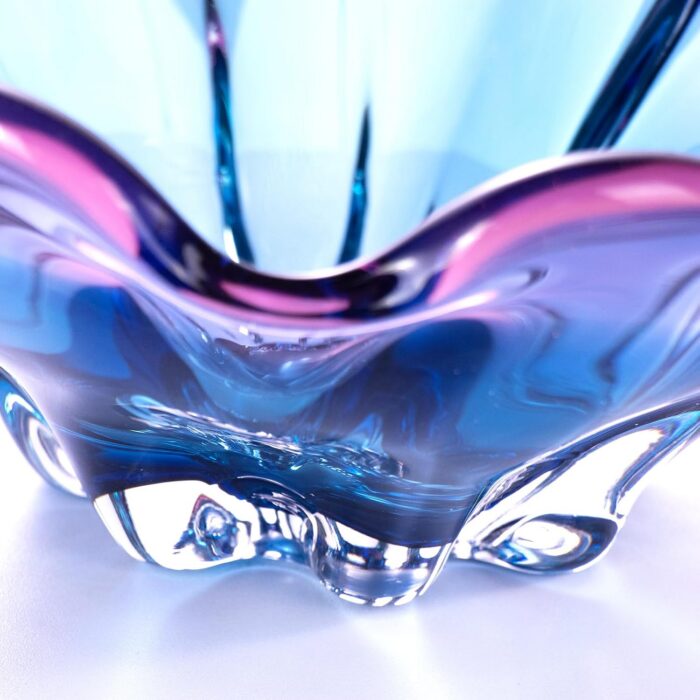 KAMMAK Glass Fruit Bowl, Luxury Centerpiece Glass Bowl, Hand Blown Decorative Dessert Plate, Green Aesthetic Counter Decor, Colored Modern Art Serving Bowls for Party (SXY01) KAMMAK 8GPSXY001 decorative serving plate close-up material texture detail image 4