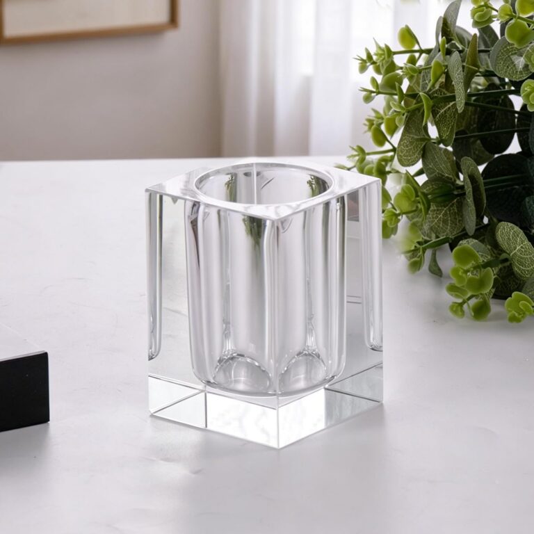 Transparent Glass Vase,Hexagonal Geometric Glass Design – detail view 2