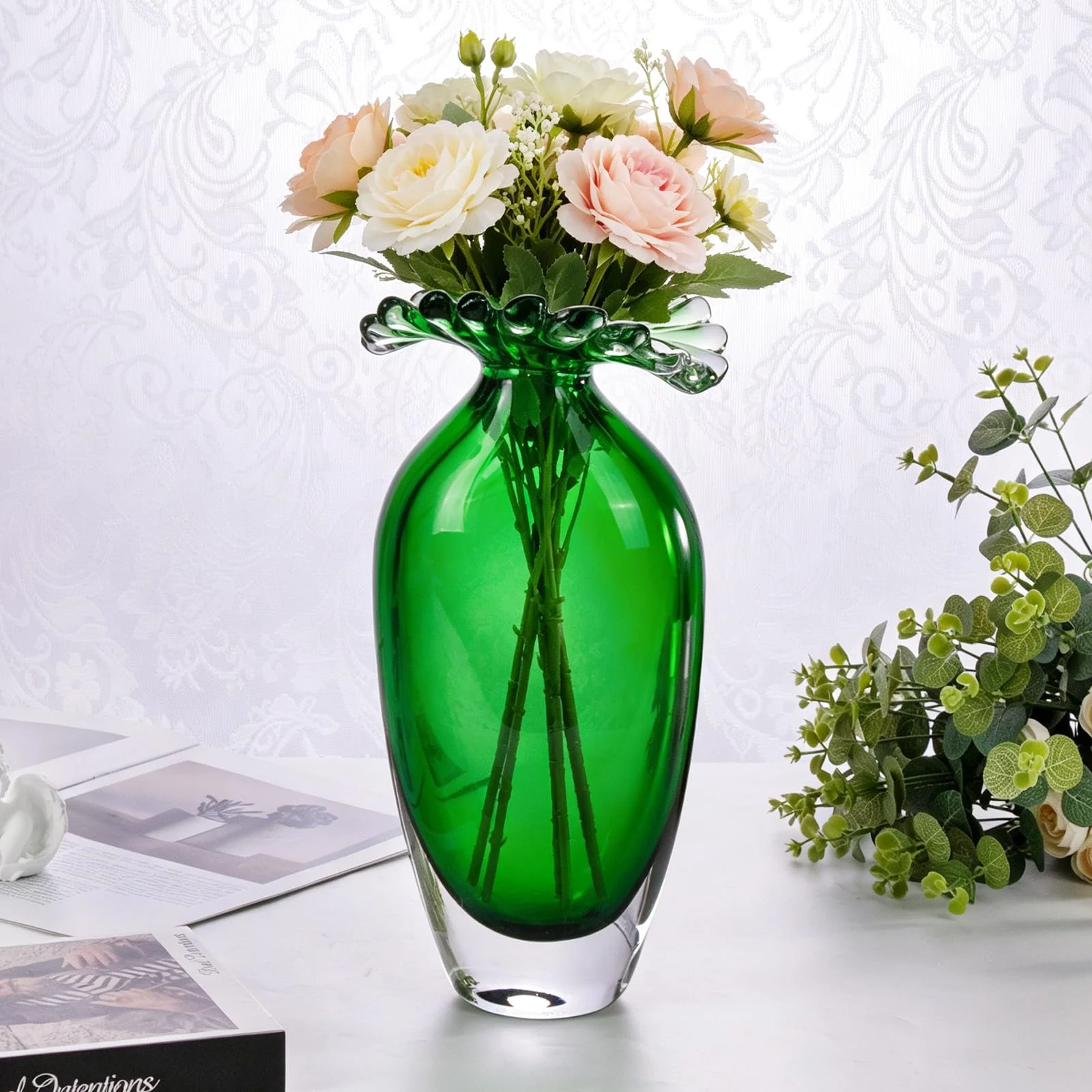 KAMMAK Emerald Green Tall Hand-Blown Art Glass Vase - SYX026 - product image 3