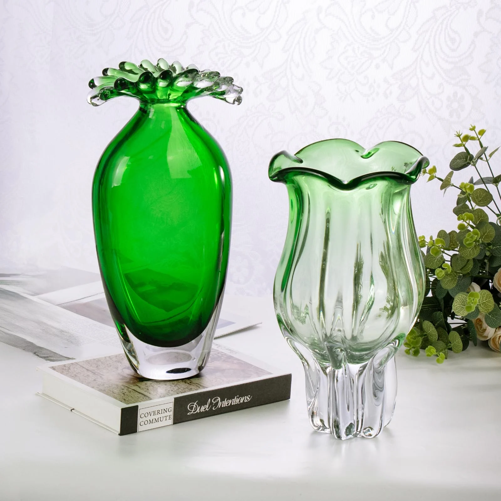 KAMMAK Emerald Green Tall Hand-Blown Art Glass Vase - SYX026 - product image 4