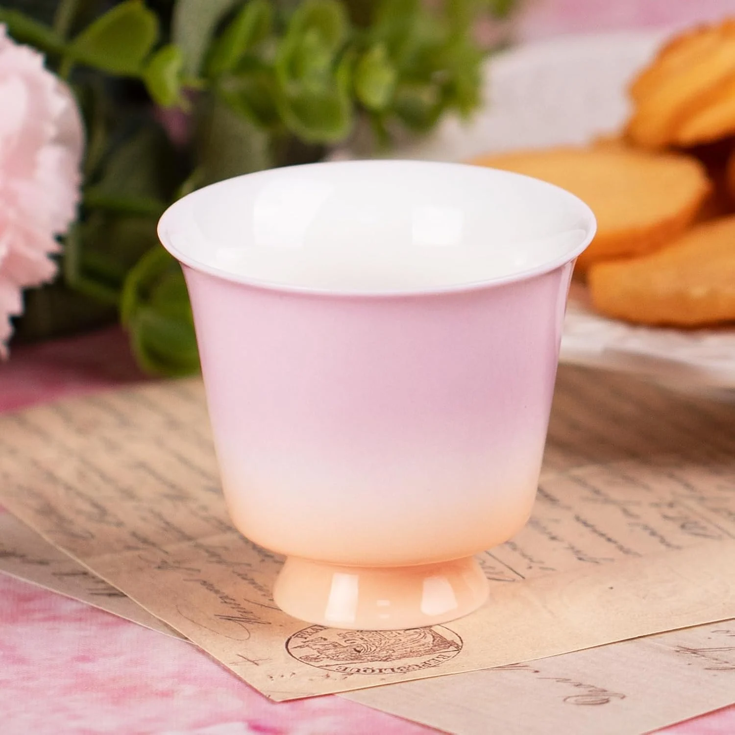 Single pink-peach gradient ceramic tea cup