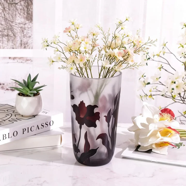 KAMMAK Hand-Blown Colored Glass Vase, 4.4"L x 2.9"W x 7.9"H – 8HPCM024 – product image 3
