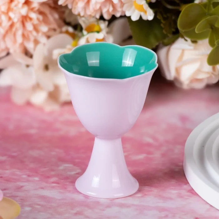 Single pink KAMMAK 717N footed tea cup with teal flared rim KAMMAK 7KPSP717N ceramic cup and saucer close-up material texture detail image 4