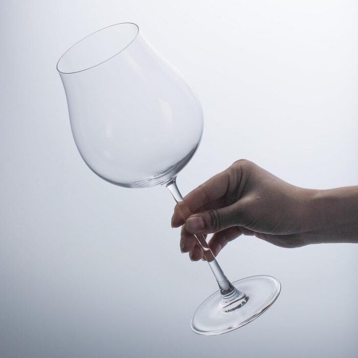 KAMMAK 8KPDY033 wine glasses styled on dining table image 5