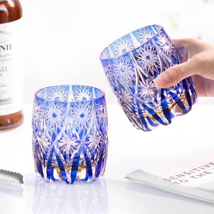 KAMMAK Cut Old Fashioned Whiskey Glasses Set of 2, Rocks Glass, CM015 3 KAMMAK 8KPCM015 whiskey glasses close-up material texture detail image 4