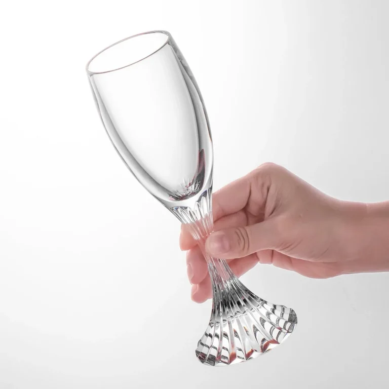 White 4.73 oz champagne glass pair with long stems