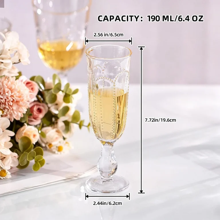 Clear OJ06 champagne glasses with tall straight-sided bowls