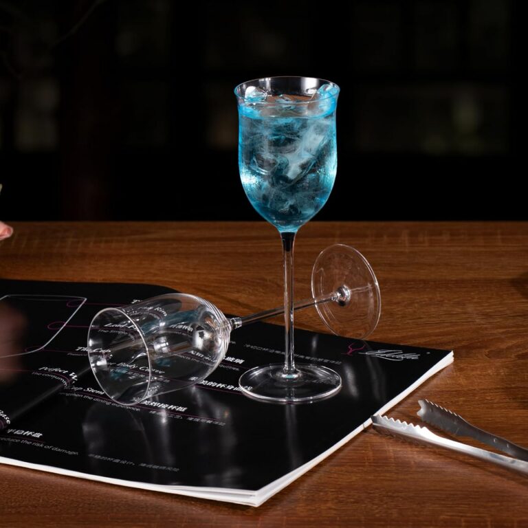 Cocktail Glasses detail image 4