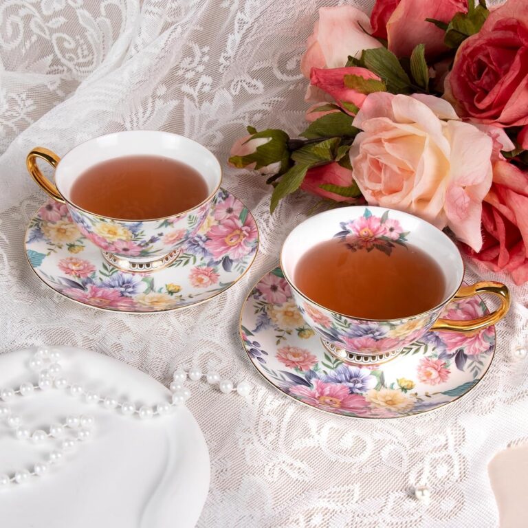 Tea Cups And Saucers detail image 4