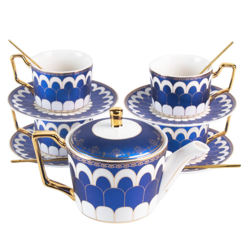 How to Set an Afternoon Tea Table for 2–4 People